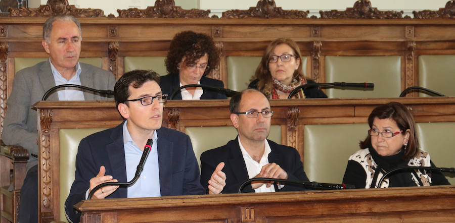Fotos: Pleno del mes de febrero en el Ayuntamiento de Valladolid
