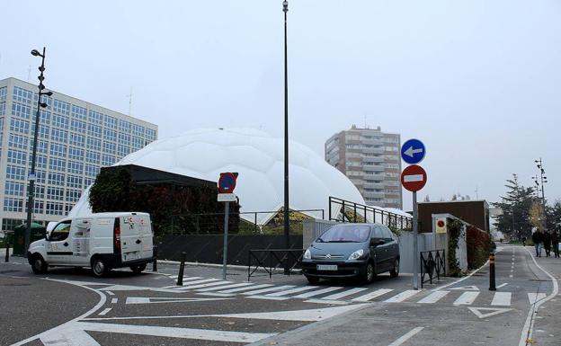 Aparcamiento de la Cúpula del Milenio de Valladolid. 