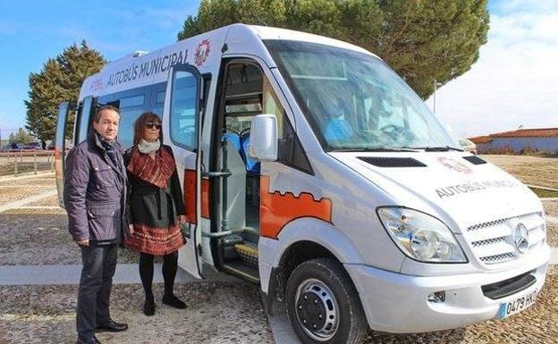 El nuevo autobús de Arévalo es más accesible y sostenible.
