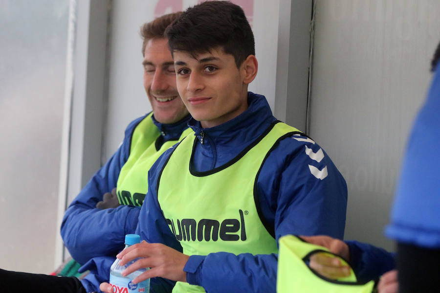 Fotos: Polémico empate entre la Gimnástica Segoviana y el Júpiter de León (1-1)