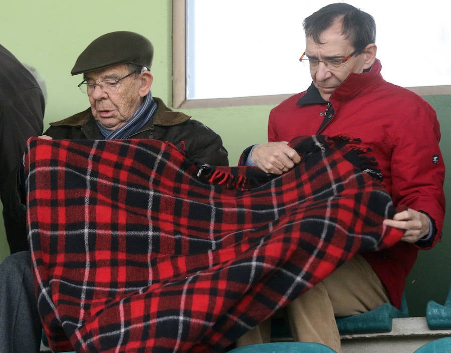 Fotos: Polémico empate entre la Gimnástica Segoviana y el Júpiter de León (1-1)