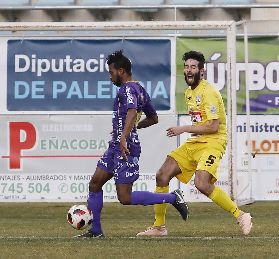 Fotos: Palencia Cristo Atlético 2 - 1 La Bañeza