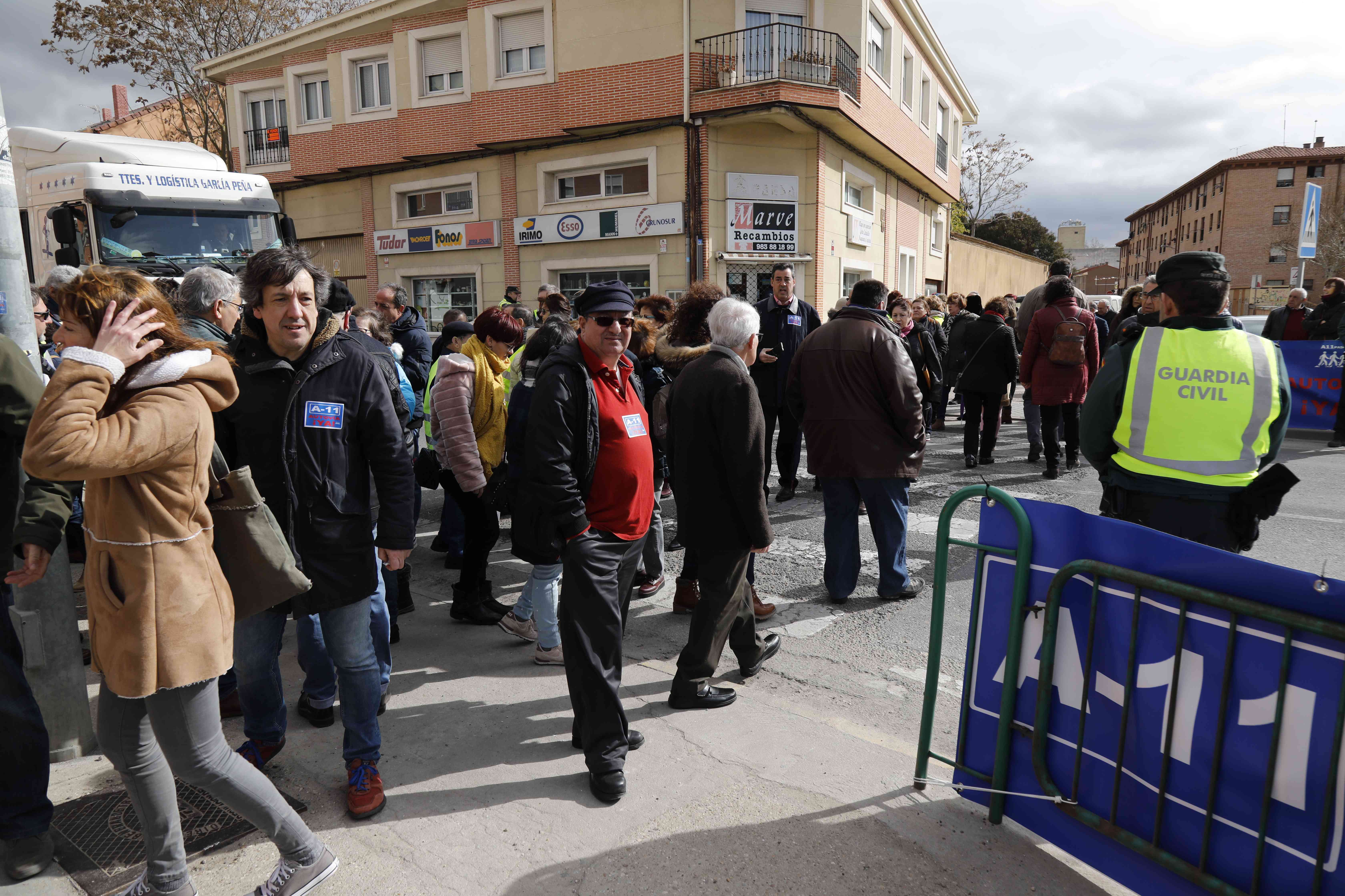 Fotos: Nueva concentración en Peñafiel para reclamar la construcción de la Autovía del Duero