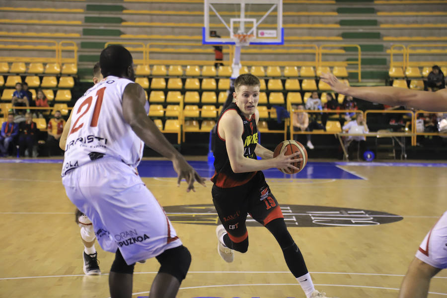 Fotos: CB Tormes vs Juaristi (40-71)