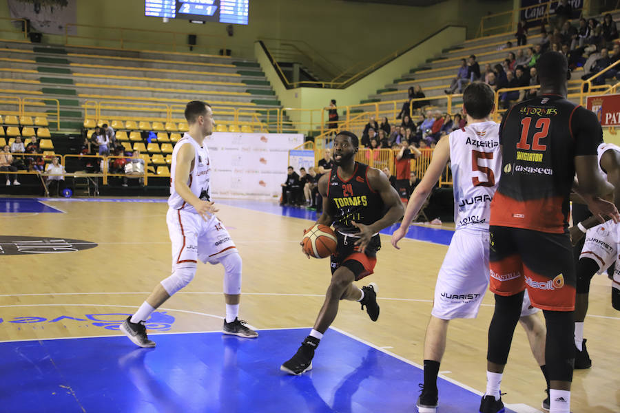 Fotos: CB Tormes vs Juaristi (40-71)