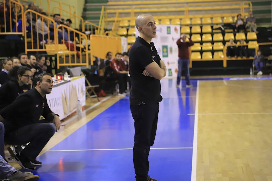 Fotos: CB Tormes vs Juaristi (40-71)