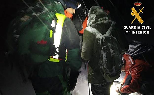 Uno de los rescates efectuados en las últimas jornadas en la zona de la sierra. 
