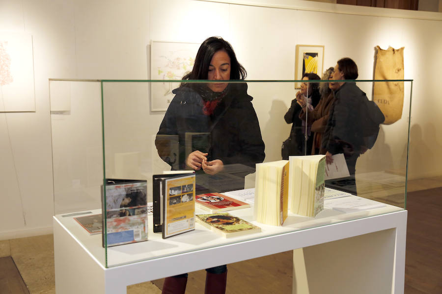 Fotos: Exposición !Versionadas! en la casa Junco de palencia