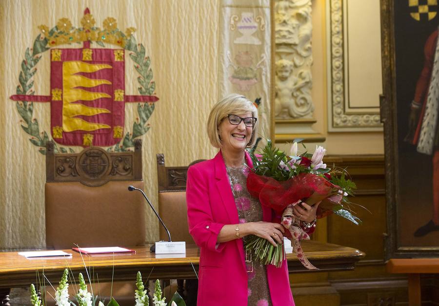 Fotos: La doctora Verónica Casado, nueva hija predilecta de Valladolid