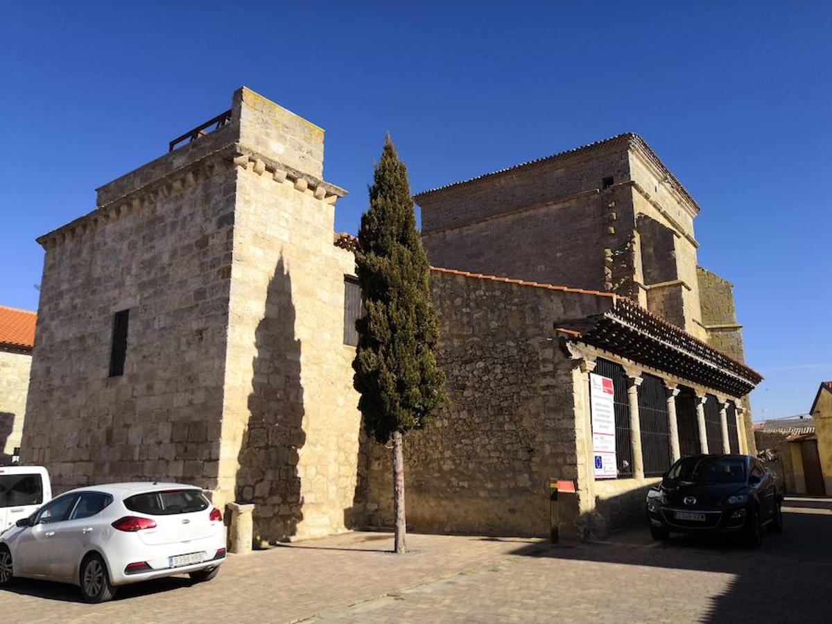 La restauración del retablo de la iglesia de Santa María de la Expectación en Peñaflor de Hornija (Valladolid), cuyo origen se remonta al siglo XVI, ha finalizado este viernes en un proyecto en el que se ha invertido alrededor de 75.000 euros.