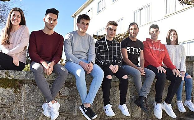 Alumnos integrantes de los dos equipos del instituto Vía de la Plata. 