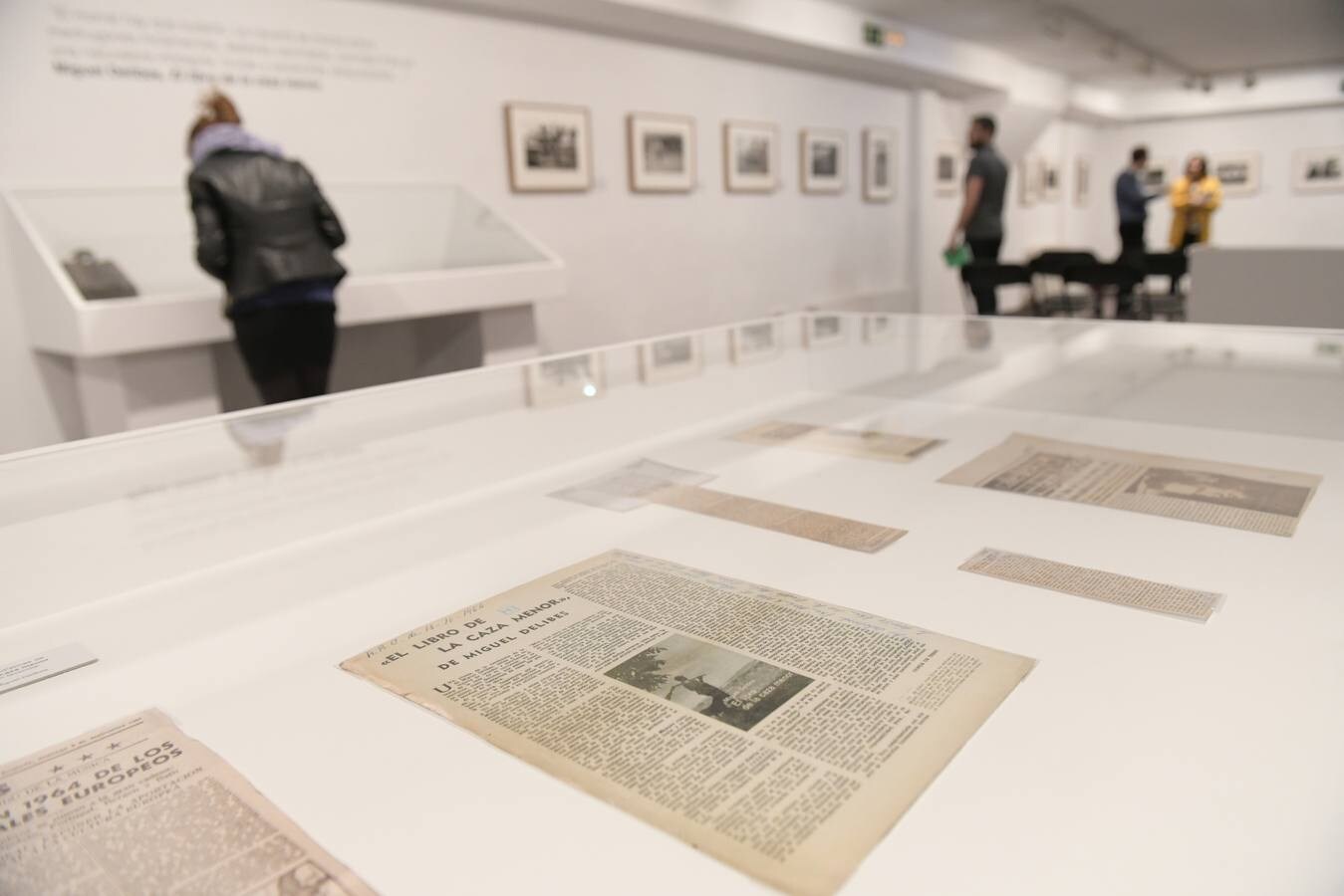 La exposición 'Cazando Imágenes' ofrece 40 fotografías que el barcelonés Francisco Ontañón captó entre 1961 y 1963 para 'El libro de la caza menor'