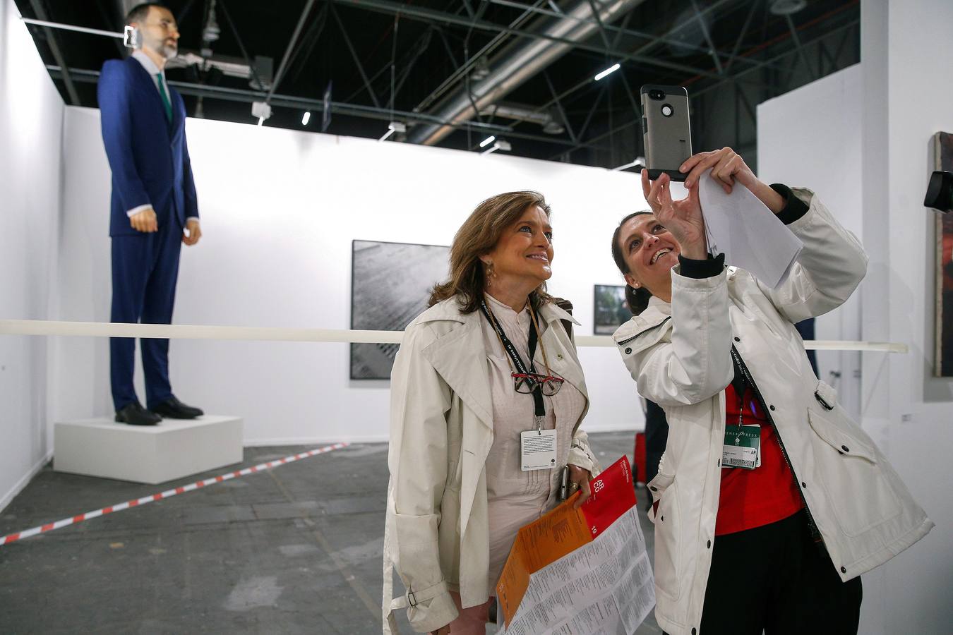 Don Felipe y doña Letizia asistieron hoy a la apertura de la Feria Internacional de Arte Contemporáneo ARCO en el recinto ferial IFEMA de Madrid, con Perú como país invitado en esta edición