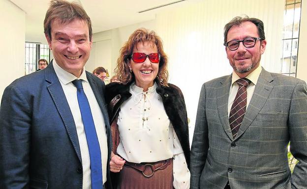 Claudio Congosto, Rosa María Rubio e Ismael Pérez, antes del acto celebrado ayer en Segovia. :