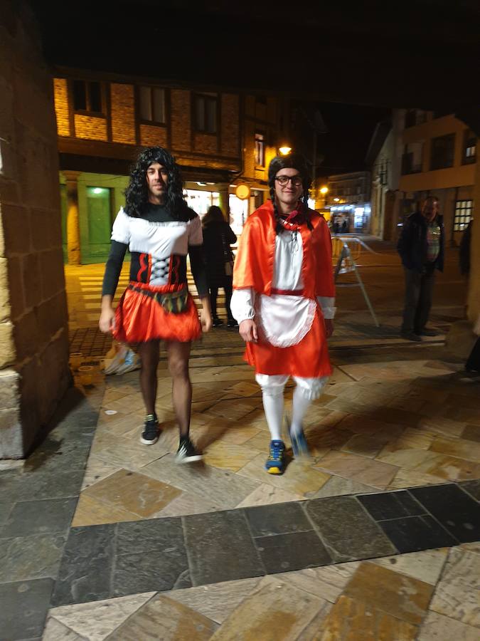 Fotos: Aguilar luce sus primeros y originales disfraces en el Carnaval de la Galleta