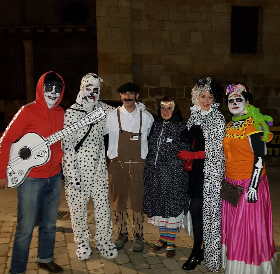 Fotos: Carnaval nocturno en Astudillo