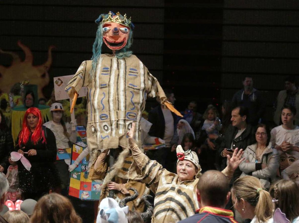Fotos: Fiesta de carnaval en LAVA de Valladolid