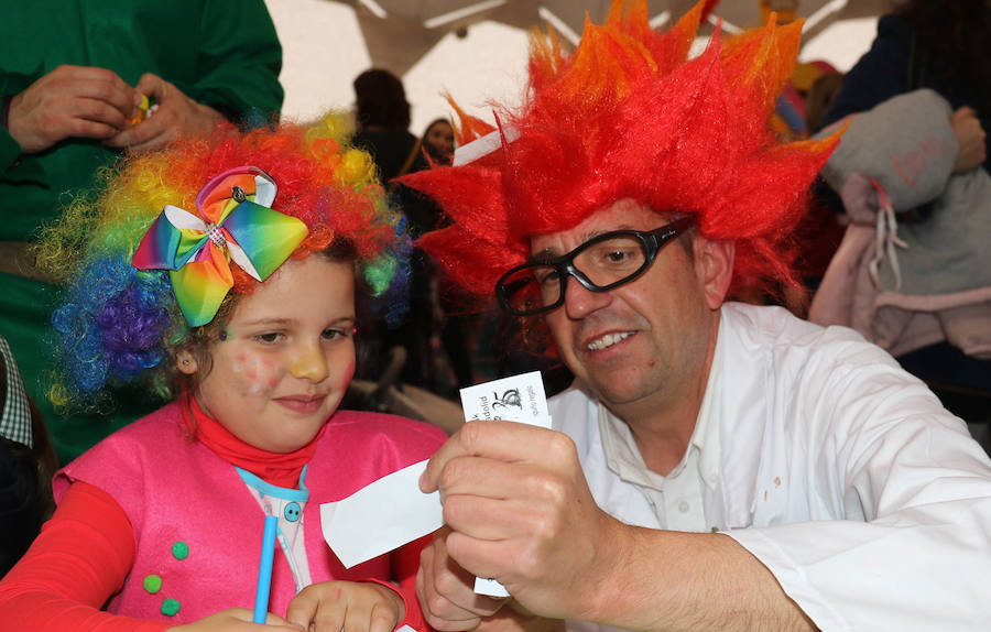 Fotos: Talleres infantiles en la Cúpula del Milenio de Valladolid por carnaval