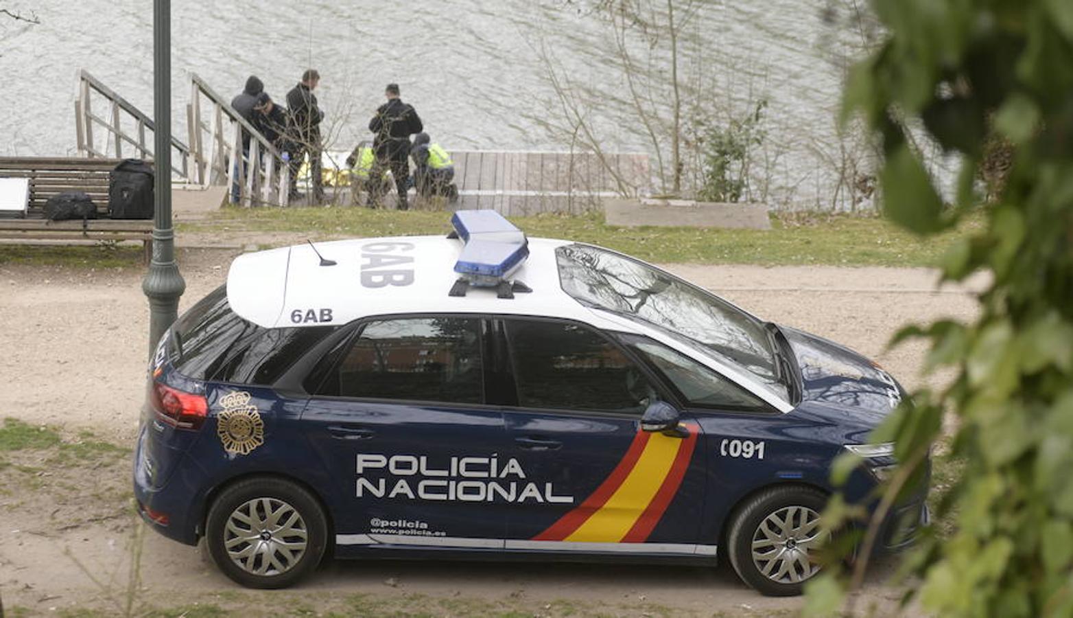 Fotos: Rescatan el cadáver de un hombre del Pisuerga en Valladolid