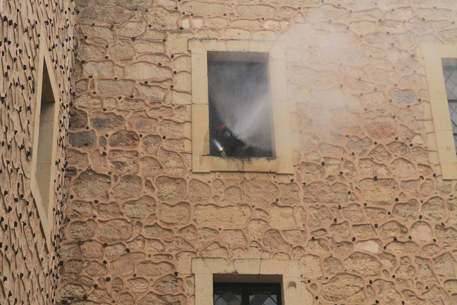 Fotos: Simulacro de incendio en el Alcázar de Segovia