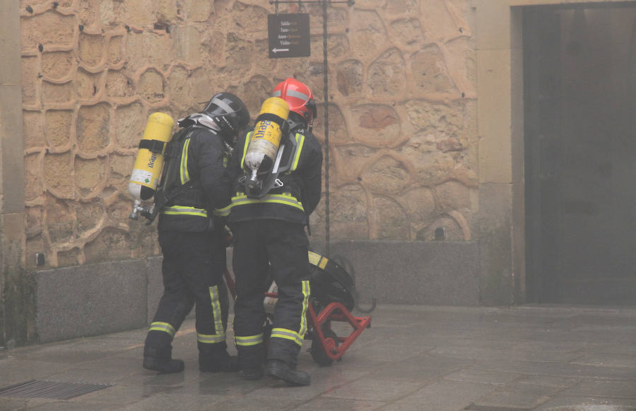 Fotos: Simulacro de incendio en el Alcázar de Segovia