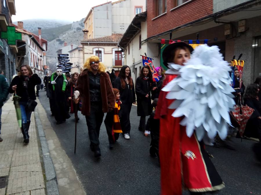 Fotos: Defile de Carnaval en Velilla