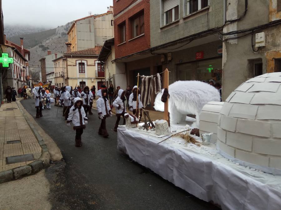 Fotos: Defile de Carnaval en Velilla