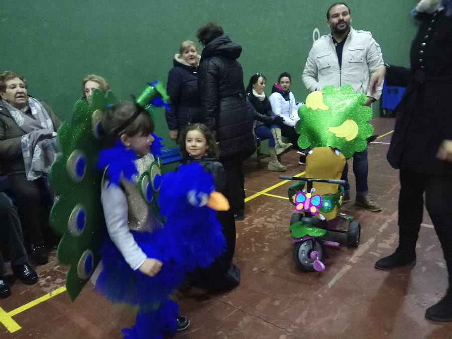 Fotos: Defile de Carnaval en Velilla
