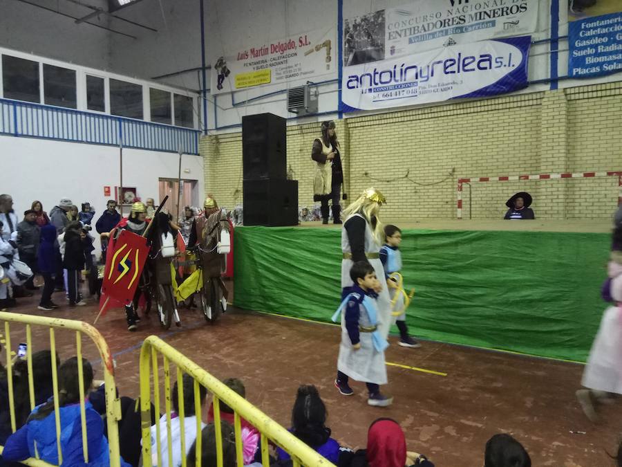 Fotos: Defile de Carnaval en Velilla