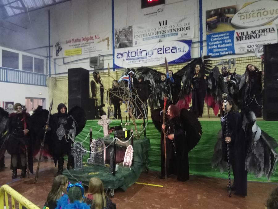 Fotos: Defile de Carnaval en Velilla