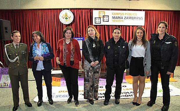 Aida Pombo (izq.), Ana Belén Arcones, Marta Laguna, María José Campano, María Agustina de las Heras, Marina Torquemada y Beatriz Merlo. 