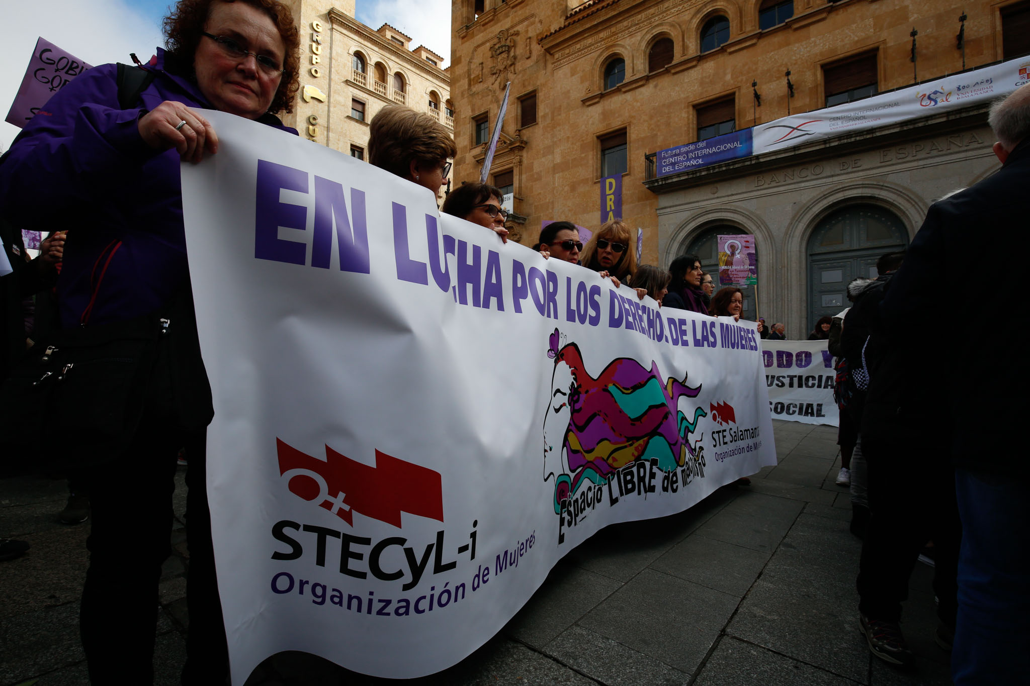 Fotos: Concentración estudiantil del 8-M en la plaza de los Bandos de Salamanca