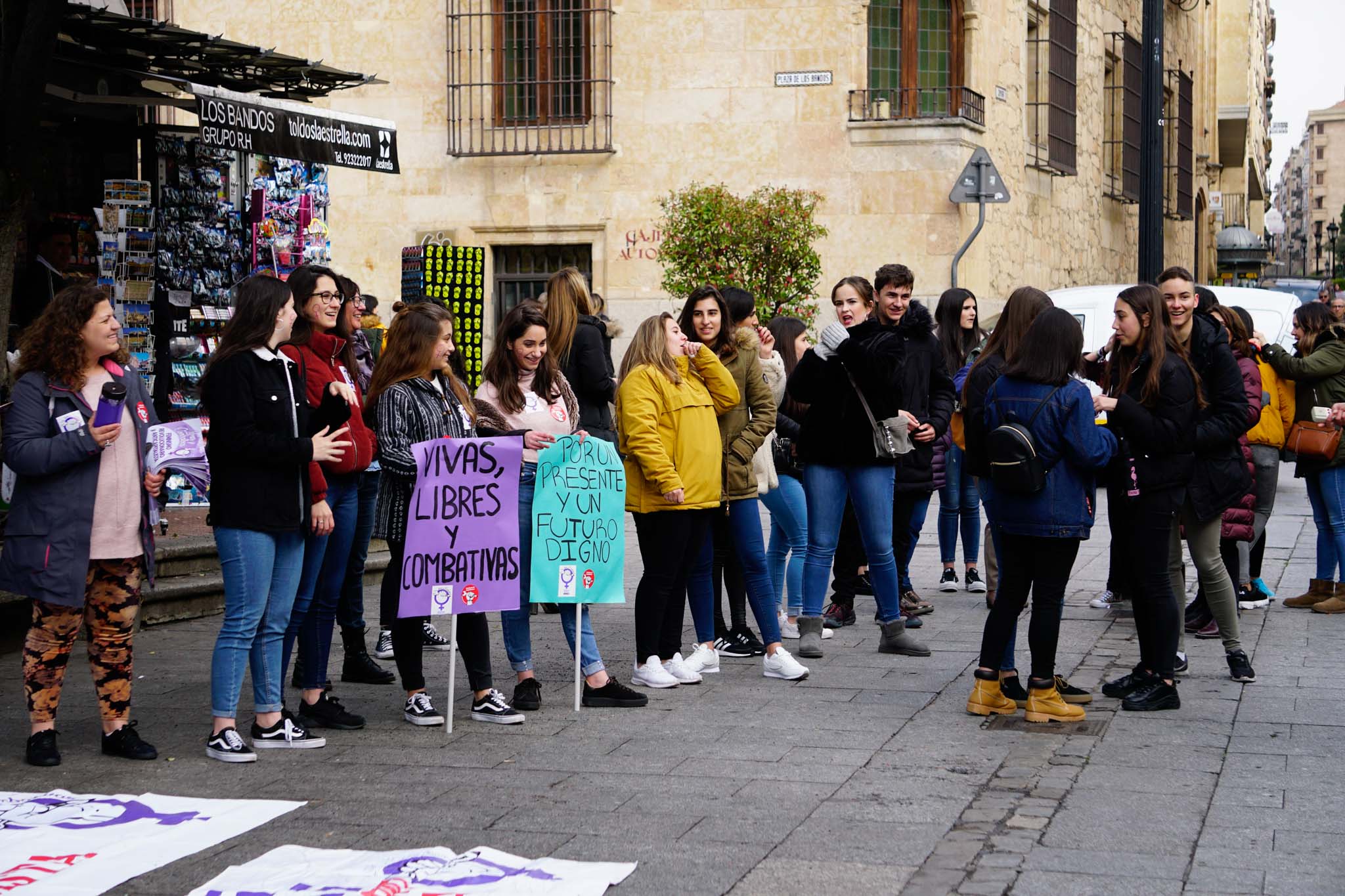 Fotos: Concentración estudiantil del 8-M en la plaza de los Bandos de Salamanca