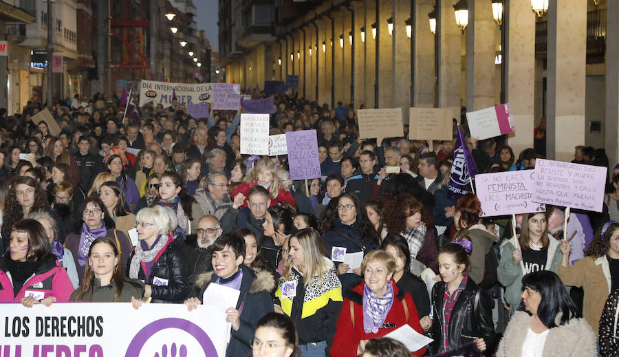 Fotos: Palencia se manifiesta en el Día de la Mujer