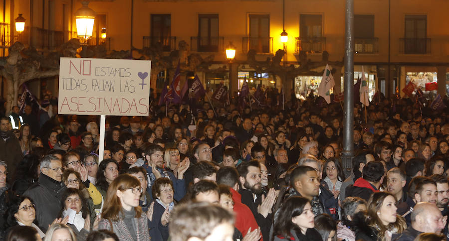 Fotos: Palencia se manifiesta en el Día de la Mujer
