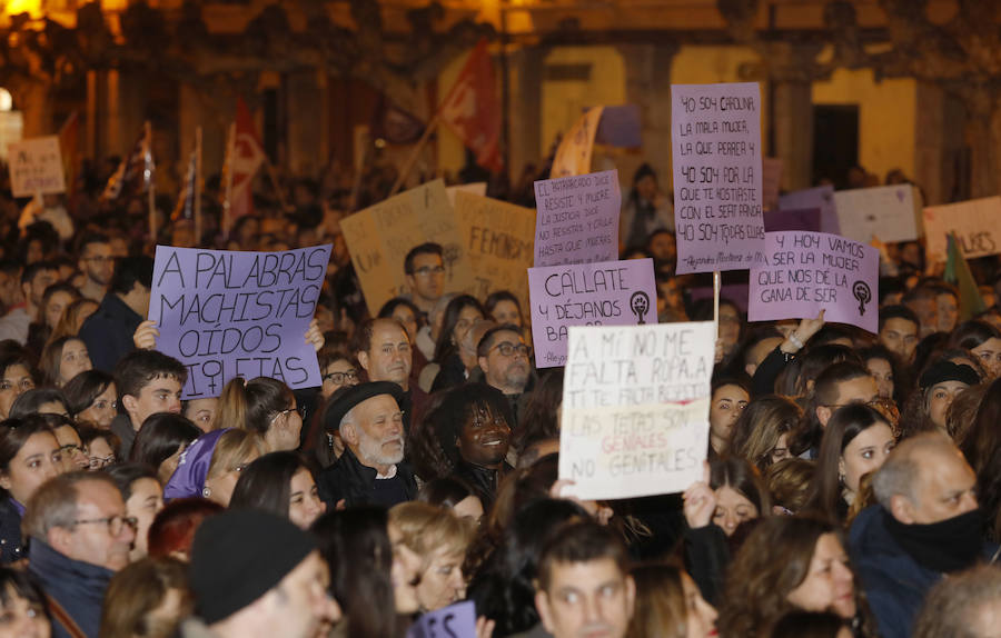Fotos: Palencia se manifiesta en el Día de la Mujer