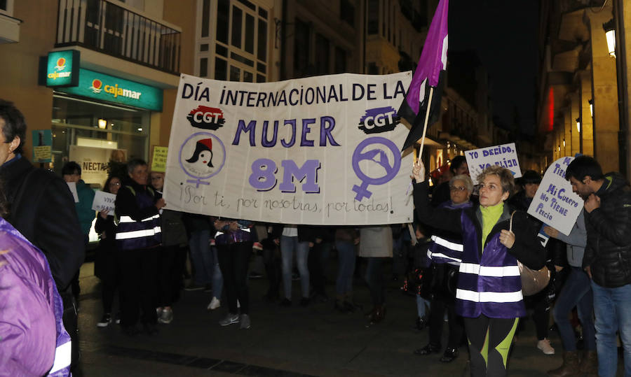 Fotos: Palencia se manifiesta en el Día de la Mujer