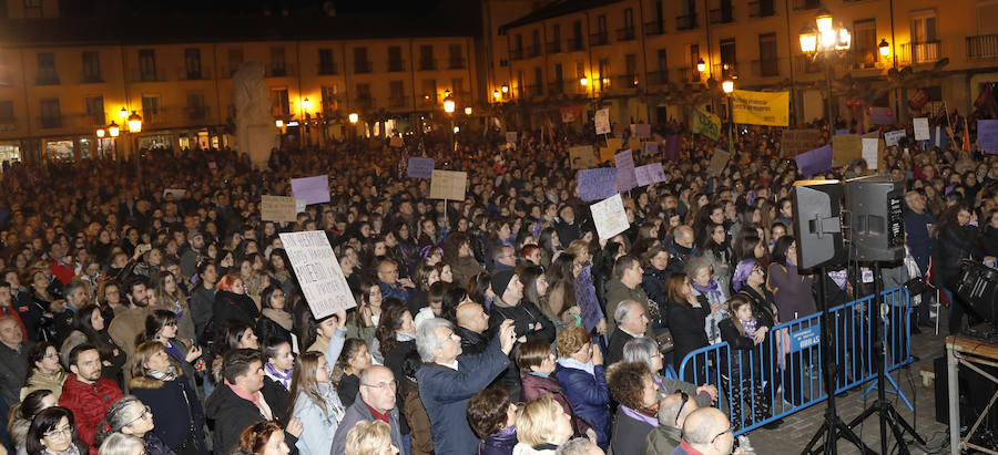 Fotos: Palencia se manifiesta en el Día de la Mujer