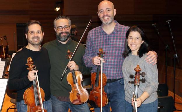 Desde la izquierda Josep Puchades, Cibrán Sierra, Aitor Hevia y Helena Poggio. 