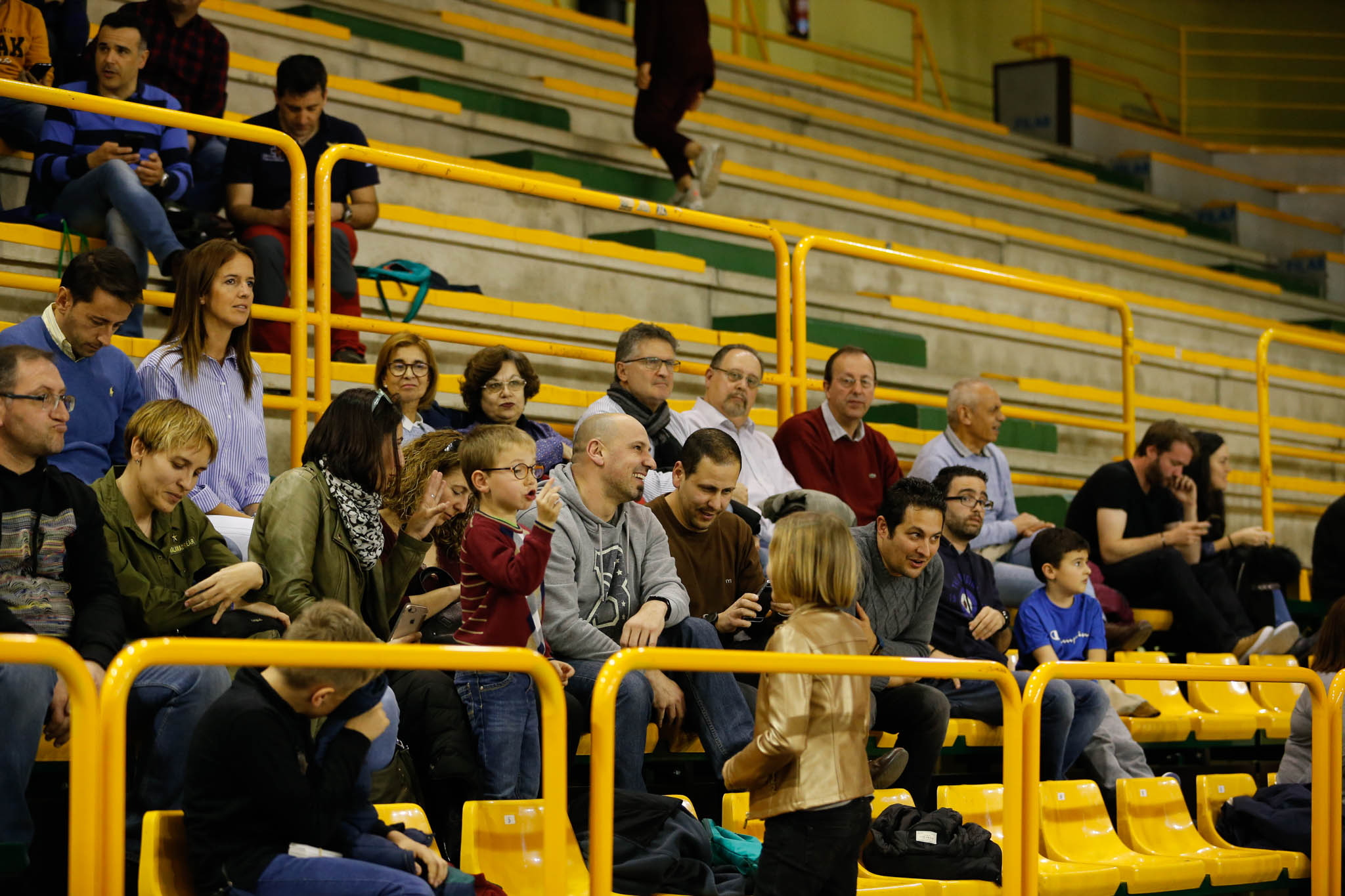 El equipo salmantino suma su quinta victoria y abandona el farolillo rojo del grupo de la permanencia