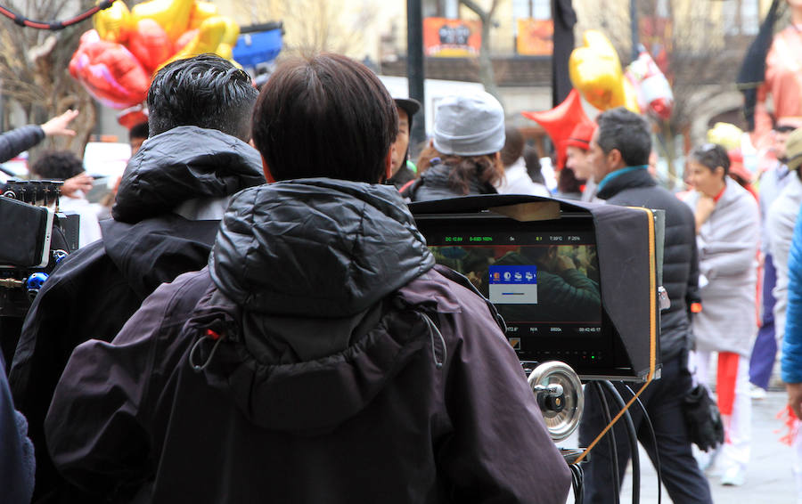 Fotos: Rodaje de una película china en la Plaza Mayor de Segovia