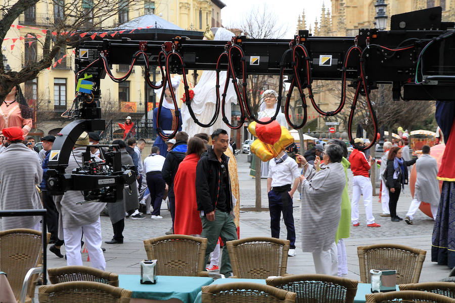 Fotos: Rodaje de una película china en la Plaza Mayor de Segovia