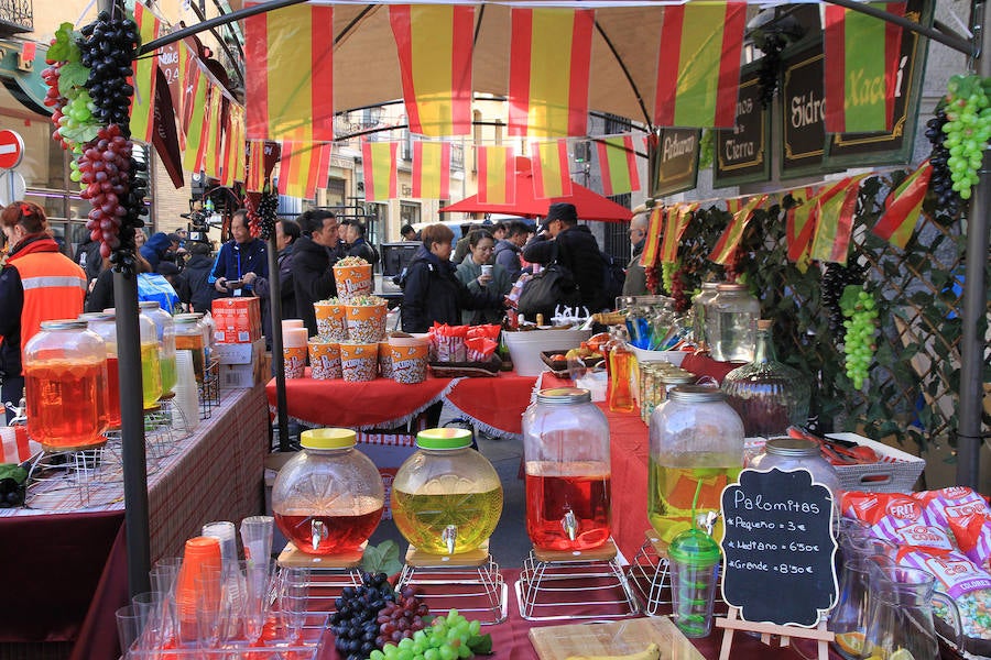 Fotos: Rodaje de una película china en la Plaza Mayor de Segovia