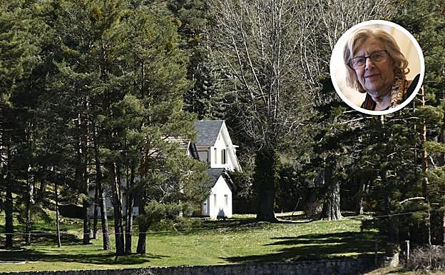 Al fondo, la vivienda de Manuela Carmena en San Rafael. 