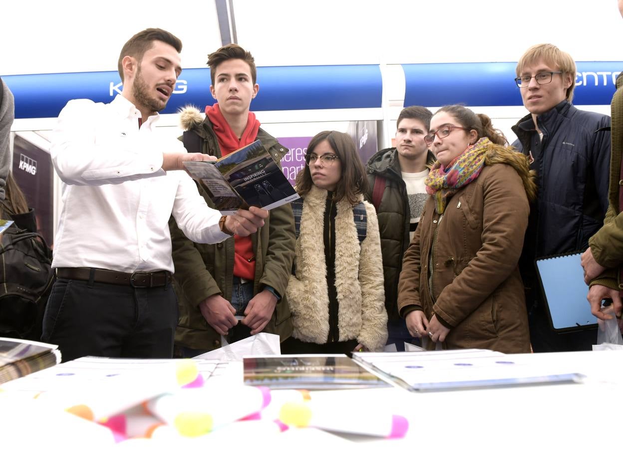 Inauguración de FIBEST, foro de empleo para estudiantes.