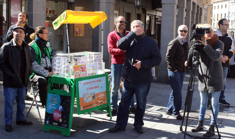 Fotos: Retiran a la Virgen del Acueducto para su restauración