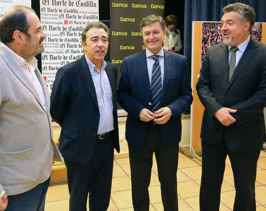 Fotos: Inauguración de la exposición «Un año en imágenes» de El Norte de Castilla en Ortigosa del Monte