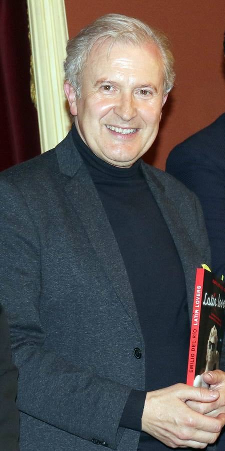 Emilio del Río ha protagonizado este jueves una suerte de conferencia cómica y lúdica sobre la etimología y los parentescos de nuestras palabras más comunes provenientes del latín.