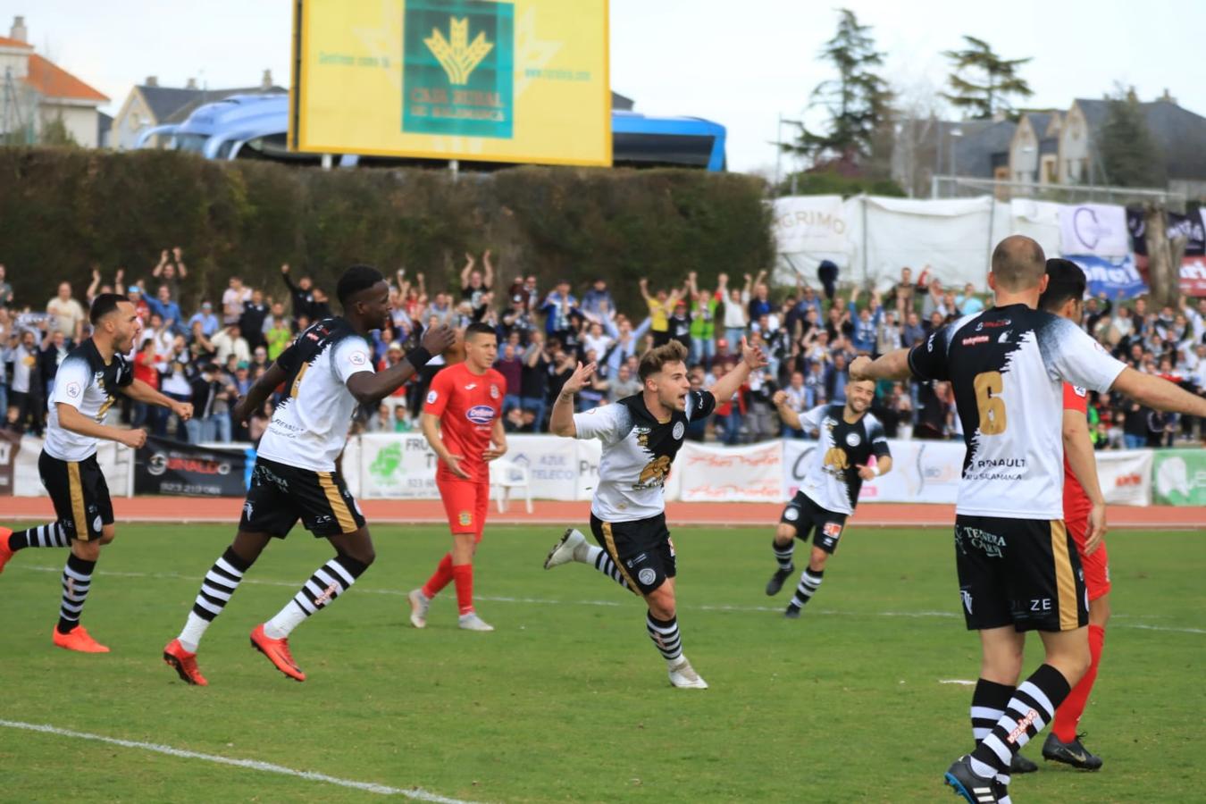 Fotos: Partido entre el Unionistas y Fuenlabrada