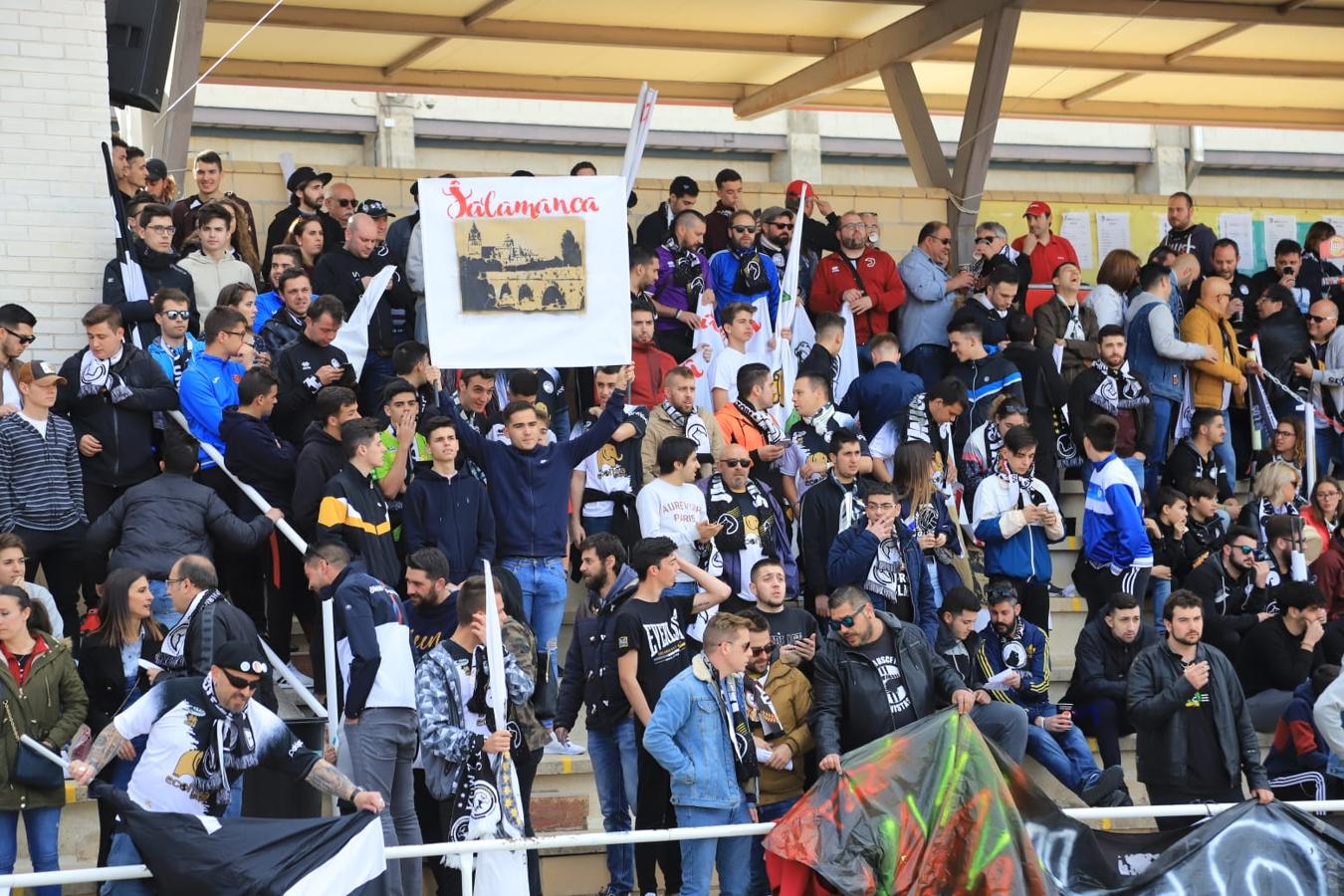 Fotos: Partido entre el Unionistas y el Fuenlabrada (2/2)